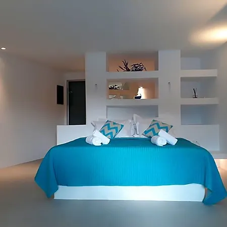 Hotel Mykonos Pantheon 4*